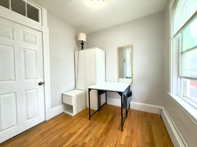 4 Sherman St AA3, Cambridge, MA 02138