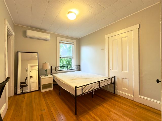4 Sherman St AA3, Cambridge, MA 02138