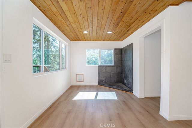 872 Hill, Big Bear Lake, CA 92315