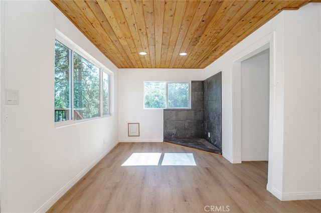 872 Hill, Big Bear Lake, CA 92315