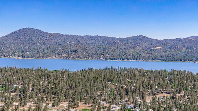 872 Hill, Big Bear Lake, CA 92315