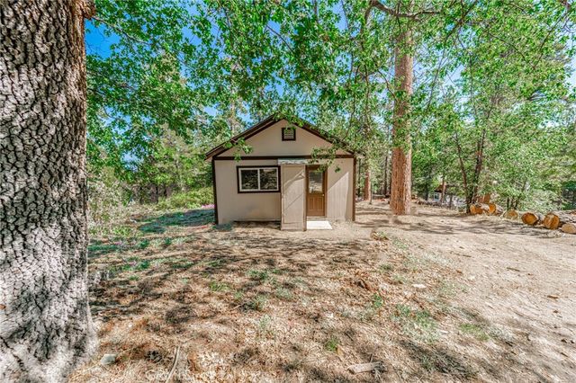 872 Hill, Big Bear Lake, CA 92315