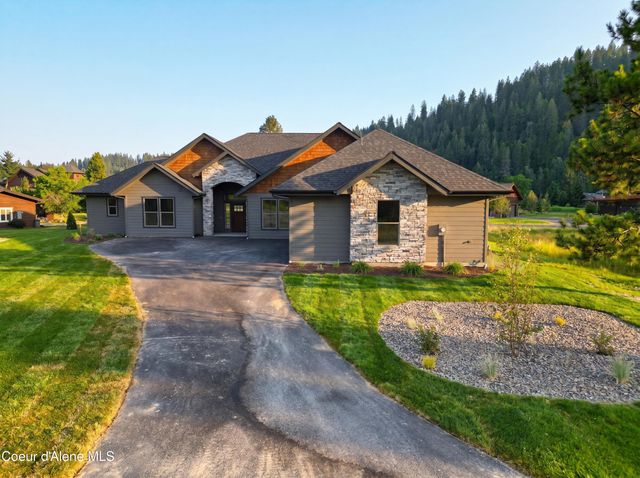 86 Marie Victoria CT, Sandpoint, ID 83864