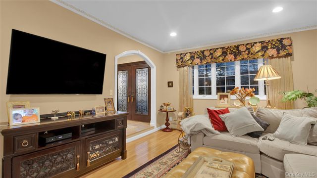 2026 Bliss Place, Merrick, NY 11566