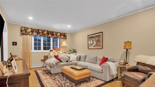 2026 Bliss Place, Merrick, NY 11566