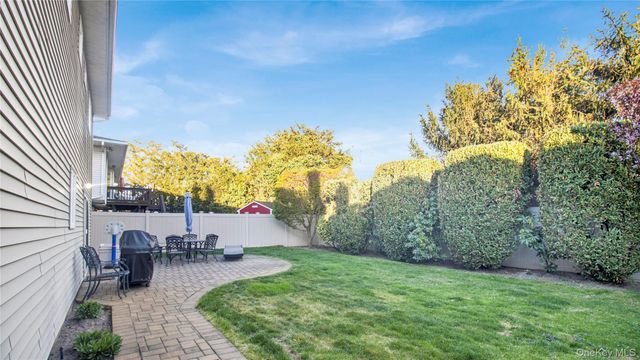 2026 Bliss Place, Merrick, NY 11566