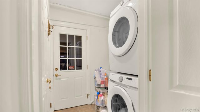 2026 Bliss Place, Merrick, NY 11566