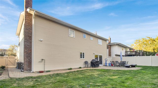 2026 Bliss Place, Merrick, NY 11566