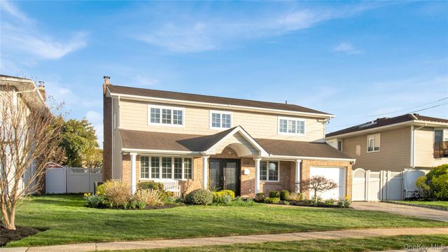 2026 Bliss Place, Merrick, NY 11566