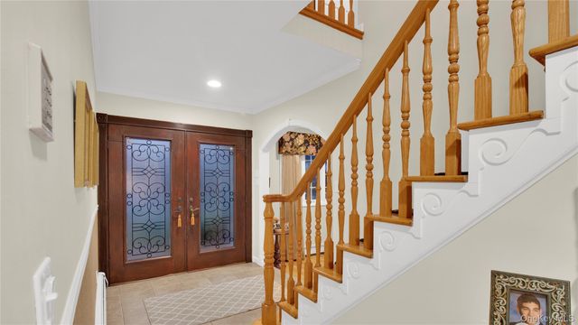 2026 Bliss Place, Merrick, NY 11566