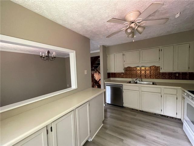 2105 Fairways Court NW, Kennesaw, GA 30144