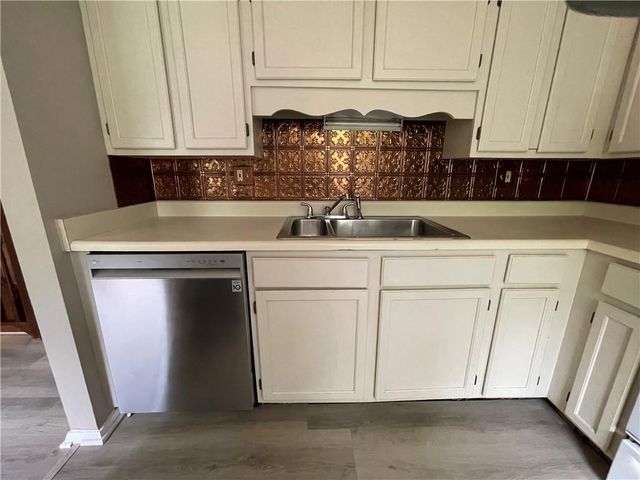 2105 Fairways Court NW, Kennesaw, GA 30144