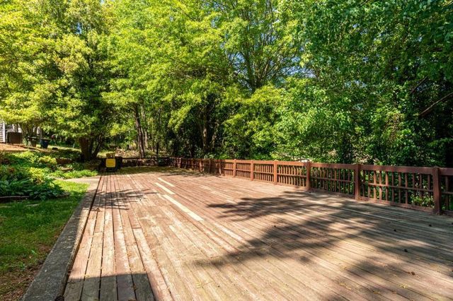 2105 Fairways Court NW, Kennesaw, GA 30144