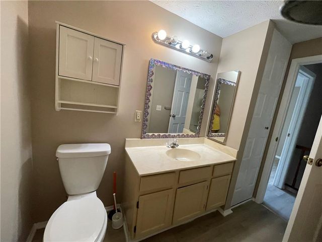 2105 Fairways Court NW, Kennesaw, GA 30144