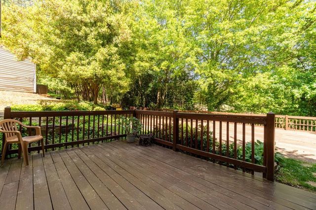 2105 Fairways Court NW, Kennesaw, GA 30144