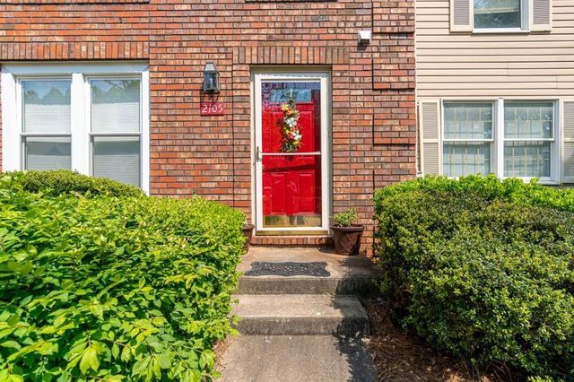 2105 Fairways Court NW, Kennesaw, GA 30144