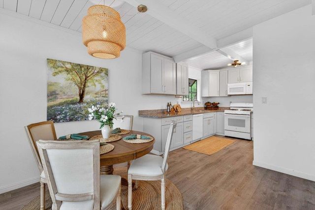 704 Encino Drive, Aptos, CA 95003