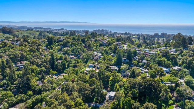 704 Encino Drive, Aptos, CA 95003