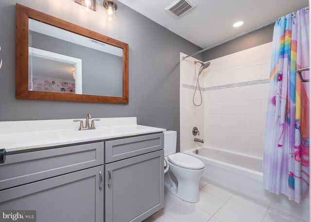75 LORI LN, Littlestown, PA 17340