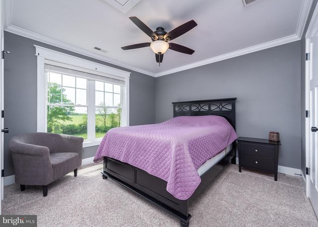 75 LORI LN, Littlestown, PA 17340