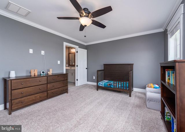 75 LORI LN, Littlestown, PA 17340