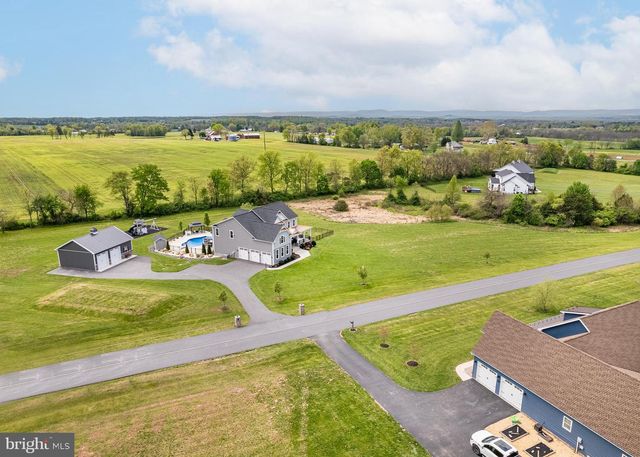 75 LORI LN, Littlestown, PA 17340
