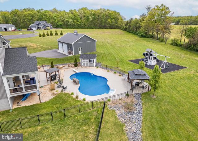 75 LORI LN, Littlestown, PA 17340