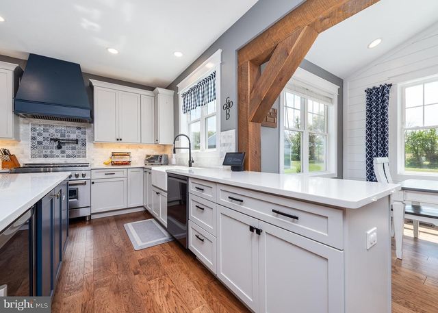 75 LORI LN, Littlestown, PA 17340