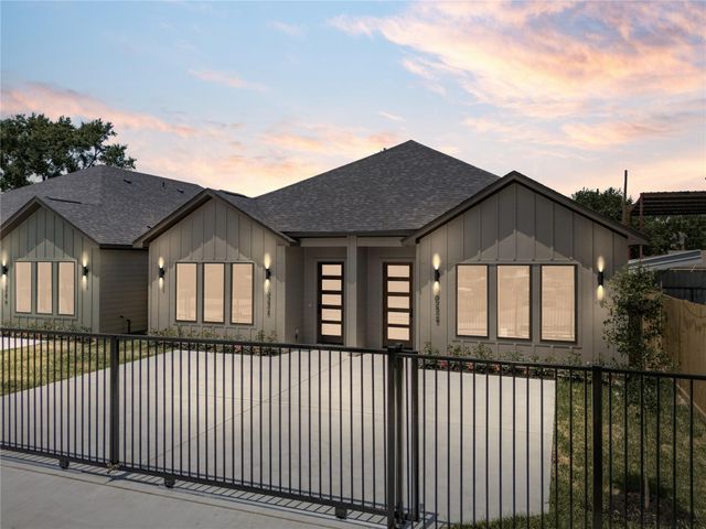 6622 Saint Augustine, Houston, TX 77021