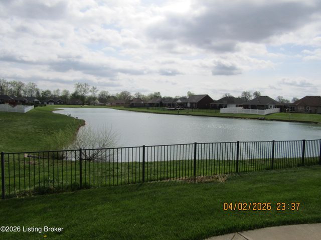 8306 Grandel Forest Way, Louisville, KY 40258