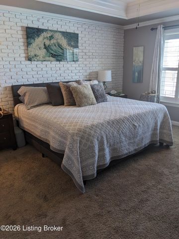 8306 Grandel Forest Way, Louisville, KY 40258