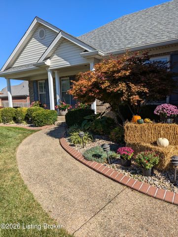 8306 Grandel Forest Way, Louisville, KY 40258