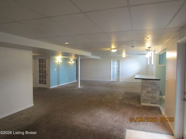 8306 Grandel Forest Way, Louisville, KY 40258