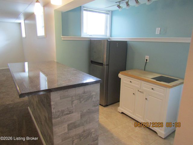 8306 Grandel Forest Way, Louisville, KY 40258