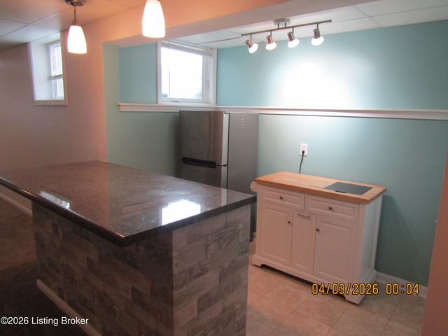 8306 Grandel Forest Way, Louisville, KY 40258