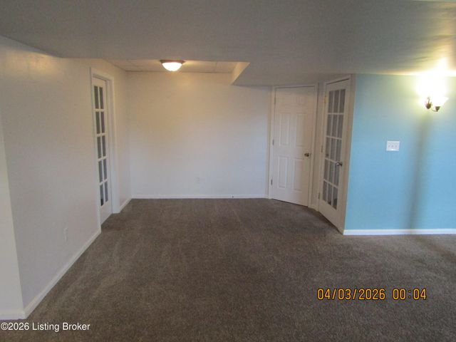 8306 Grandel Forest Way, Louisville, KY 40258