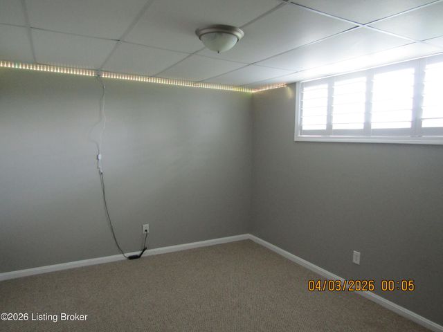 8306 Grandel Forest Way, Louisville, KY 40258