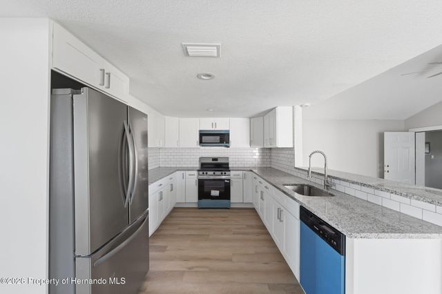 7608 Yachtsman Drive, Hudson, FL 34667