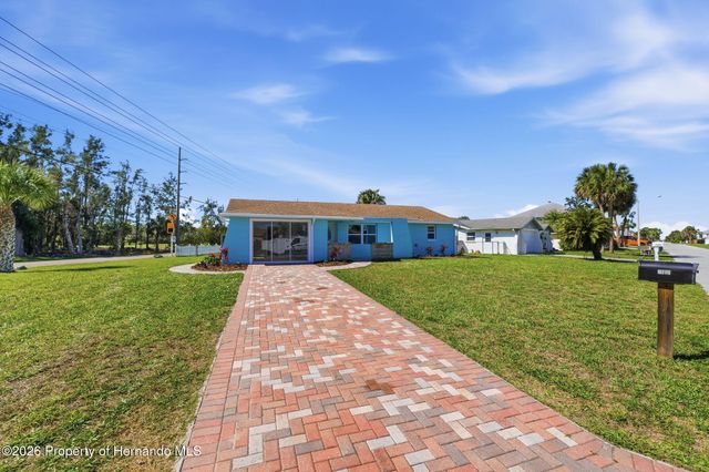 7608 Yachtsman Drive, Hudson, FL 34667