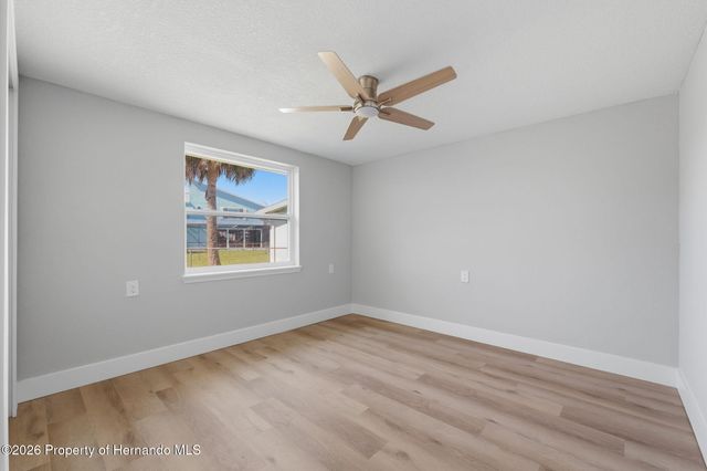 7608 Yachtsman Drive, Hudson, FL 34667