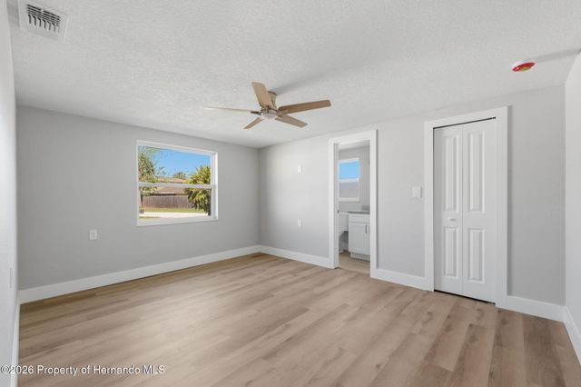 7608 Yachtsman Drive, Hudson, FL 34667
