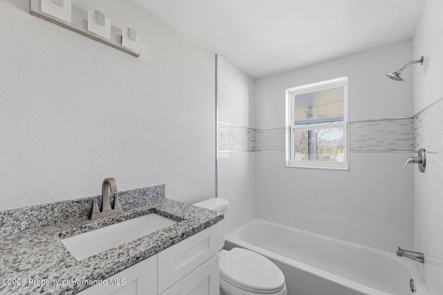 7608 Yachtsman Drive, Hudson, FL 34667