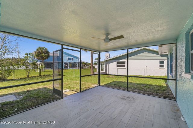 7608 Yachtsman Drive, Hudson, FL 34667