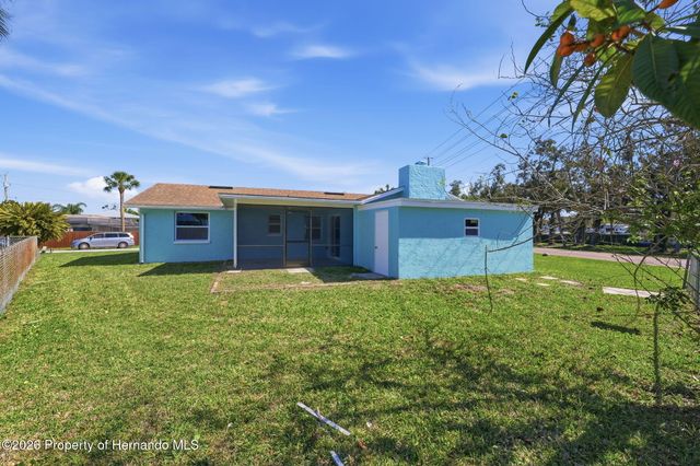 7608 Yachtsman Drive, Hudson, FL 34667