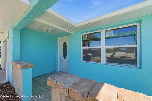 7608 Yachtsman Drive, Hudson, FL 34667