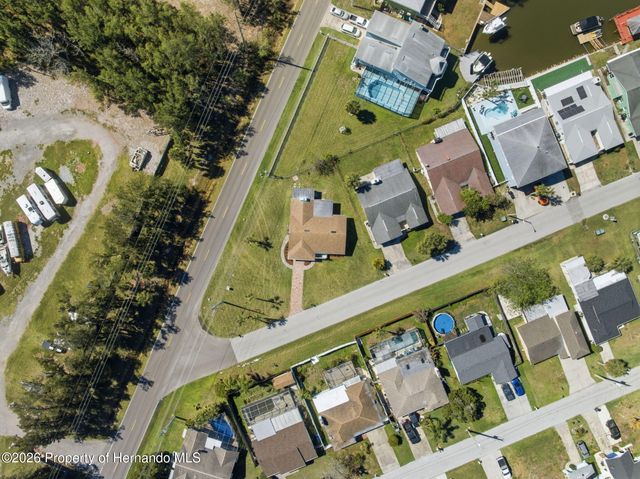7608 Yachtsman Drive, Hudson, FL 34667