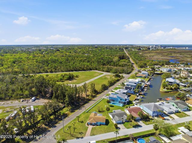 7608 Yachtsman Drive, Hudson, FL 34667