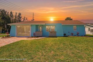 7608 Yachtsman Drive, Hudson, FL 34667