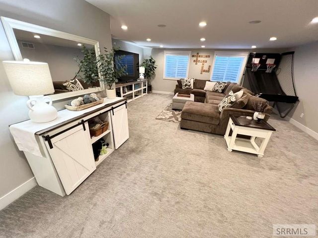 3966 Rocky Mountain Drive, Ammon, ID 83406