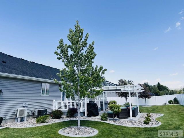 3966 Rocky Mountain Drive, Ammon, ID 83406